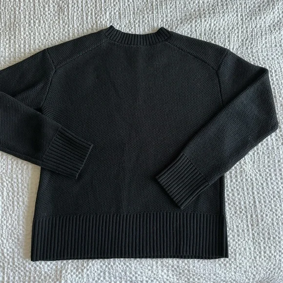 Everlane Women's Black Crew Neck Oversized Organic Cotton Sweater - Picture 2 of 4